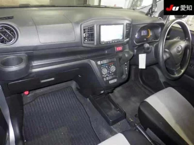 Toyota PIXIS EPOCH  с аукциона в Японии