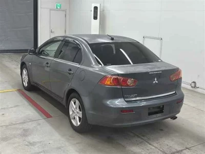Mitsubishi GALANT FORTIS  с аукциона в Японии