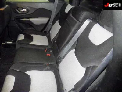 Chrysler JEEP CHEROKEE