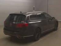 Volkswagen PASSAT VARIANT лот № 81014 оценка 4.5  с аукциона в Японии 1