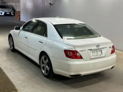 Toyota MARK X  с аукциона в Японии