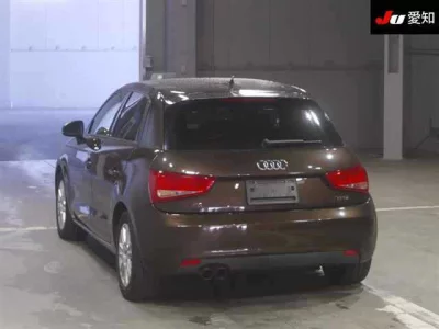 Audi A1  с аукциона в Японии