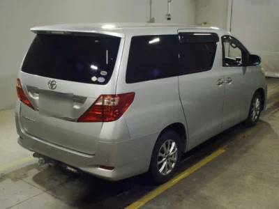 Toyota ALPHARD  с аукциона в Японии