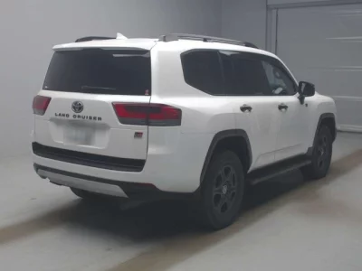 Toyota LAND CRUISER  с аукциона в Японии