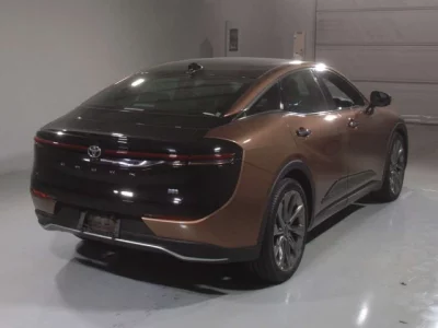 Toyota CROWN CROSSOVER  с аукциона в Японии