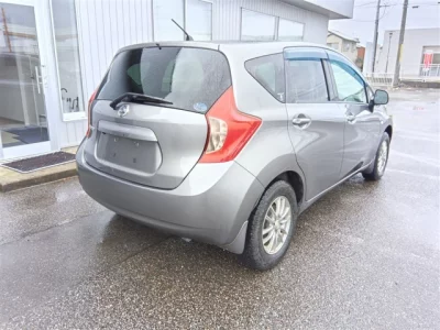 Nissan NOTE  с аукциона в Японии