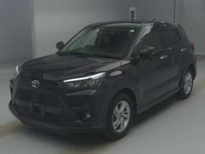 Toyota RAIZE  с аукциона в Японии