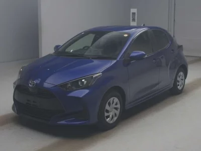 Toyota YARIS  с аукциона в Японии