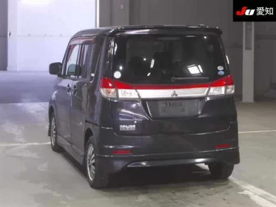 Mitsubishi DELICA D2