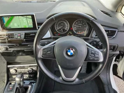 BMW 2-Series  с аукциона в Японии
