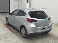 Mazda MAZDA2 лот № 30003 оценка 4  с аукциона в Японии 1