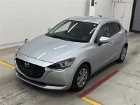 Mazda MAZDA2 лот № 30003 оценка 4  с аукциона в Японии 3