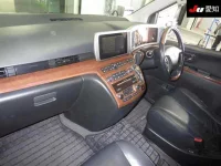 Nissan ELGRAND лот № 362 оценка 3  с аукциона в Японии 2