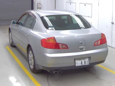 Nissan SKYLINE  с аукциона в Японии