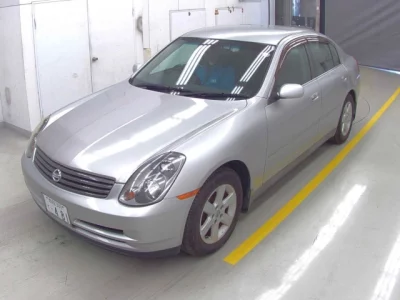 Nissan SKYLINE  с аукциона в Японии