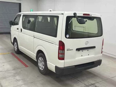 Mazda BONGO BRAWNY VAN