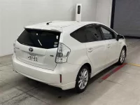 Toyota PRIUS ALPHA лот № 30011 оценка 3.5  с аукциона в Японии 4