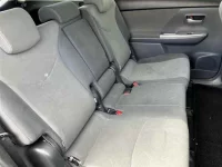 Toyota PRIUS ALPHA лот № 30011 оценка 3.5  с аукциона в Японии 7