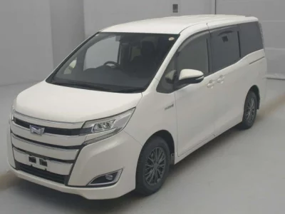 Toyota NOAH  с аукциона в Японии