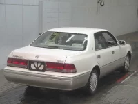 Toyota CROWN лот № 7012 оценка 4  с аукциона в Японии 3