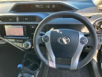 Toyota AQUA лот № 30025 оценка R  с аукциона в Японии 2