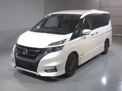 Nissan SERENA  с аукциона в Японии