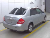 Nissan TIIDA LATIO лот № 5027 оценка 3.5  с аукциона в Японии 3