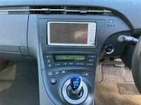 Toyota PRIUS лот № 30030 оценка R  с аукциона в Японии 5