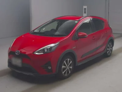 Toyota AQUA  с аукциона в Японии