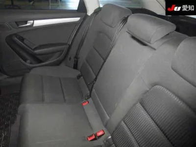 Audi A4  с аукциона в Японии