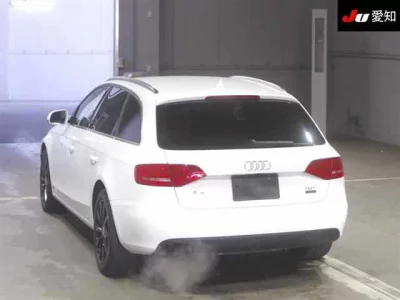 Audi A4  с аукциона в Японии