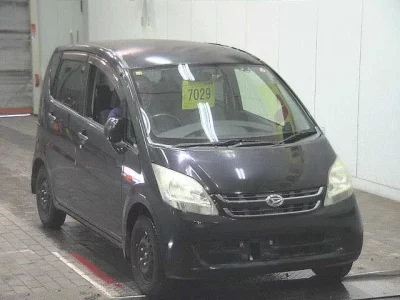 Daihatsu MOVE  с аукциона в Японии