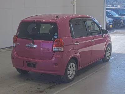 Toyota PORTE  с аукциона в Японии