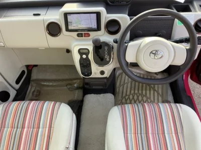 Toyota PORTE  с аукциона в Японии