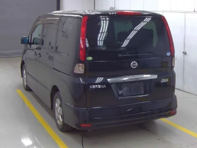 Nissan SERENA  с аукциона в Японии
