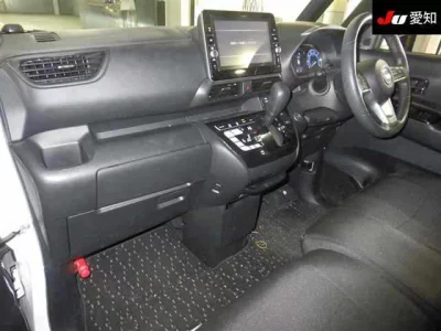 Nissan ROOX  с аукциона в Японии