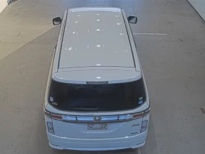 Nissan ELGRAND  с аукциона в Японии