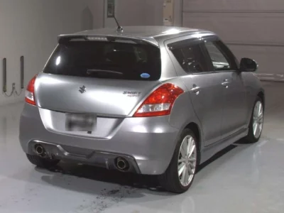 Suzuki SWIFT  с аукциона в Японии
