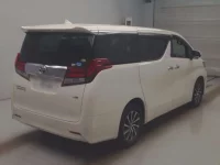Toyota ALPHARD лот № 2001 оценка 4  с аукциона в Японии 1