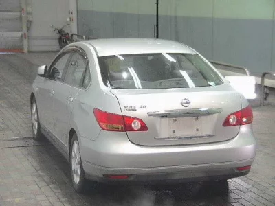 Nissan SYLPHY  с аукциона в Японии