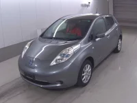 Nissan LEAF лот № 4073 оценка 3.5  с аукциона в Японии 2