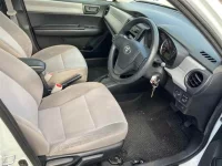 Toyota COROLLA AXIO лот № 30050 оценка 4  с аукциона в Японии 2