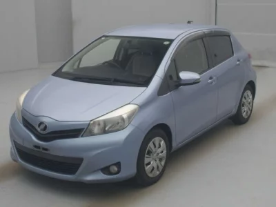 Toyota VITZ  с аукциона в Японии