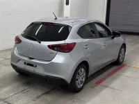 Mazda MAZDA2 лот № 30053 оценка 4  с аукциона в Японии 4