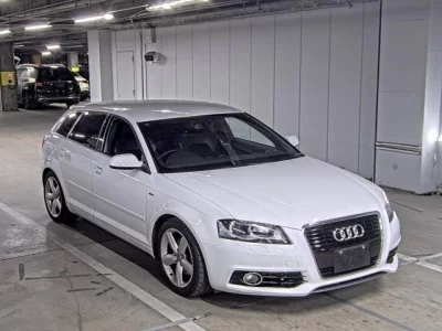 Audi A3  с аукциона в Японии