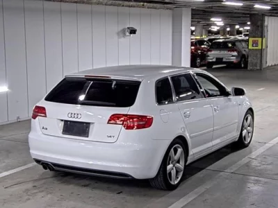 Audi A3  с аукциона в Японии