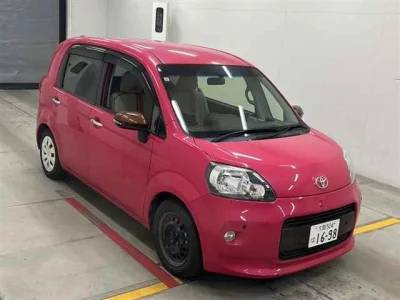 Toyota PORTE  с аукциона в Японии