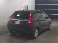 Honda FIT лот № 1075 оценка 3.5  с аукциона в Японии 4
