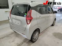 Mitsubishi EK WAGON лот № 2033 оценка 3.5  с аукциона в Японии 4