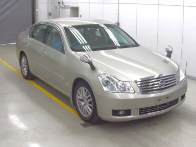 Nissan FUGA  с аукциона в Японии